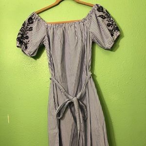 Off the shoulder blue pinstriped dress w/ pockets